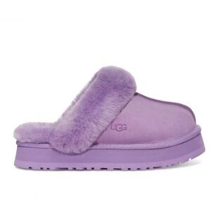 Disquette UGG slippers size 8 lilac
Good pre-owned condition